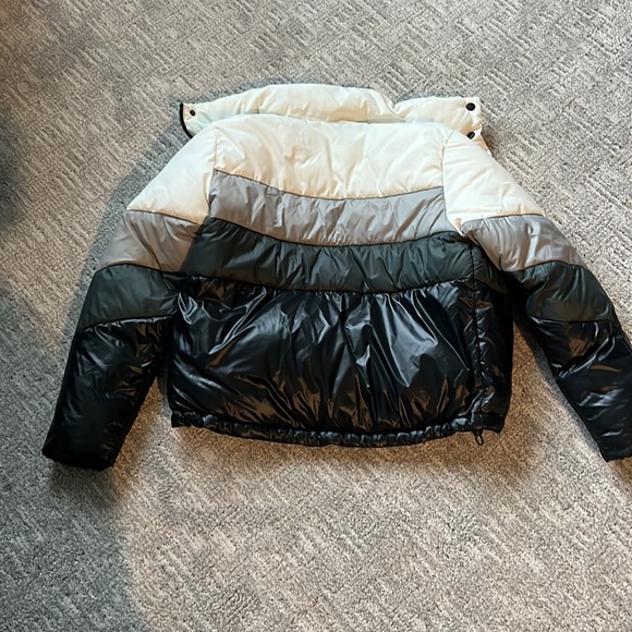 Bomber jacket - Picture 4 of 4
